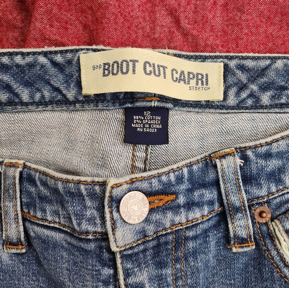 GAP Boot Cut Capri Blue Jeans - Picture 2 of 3